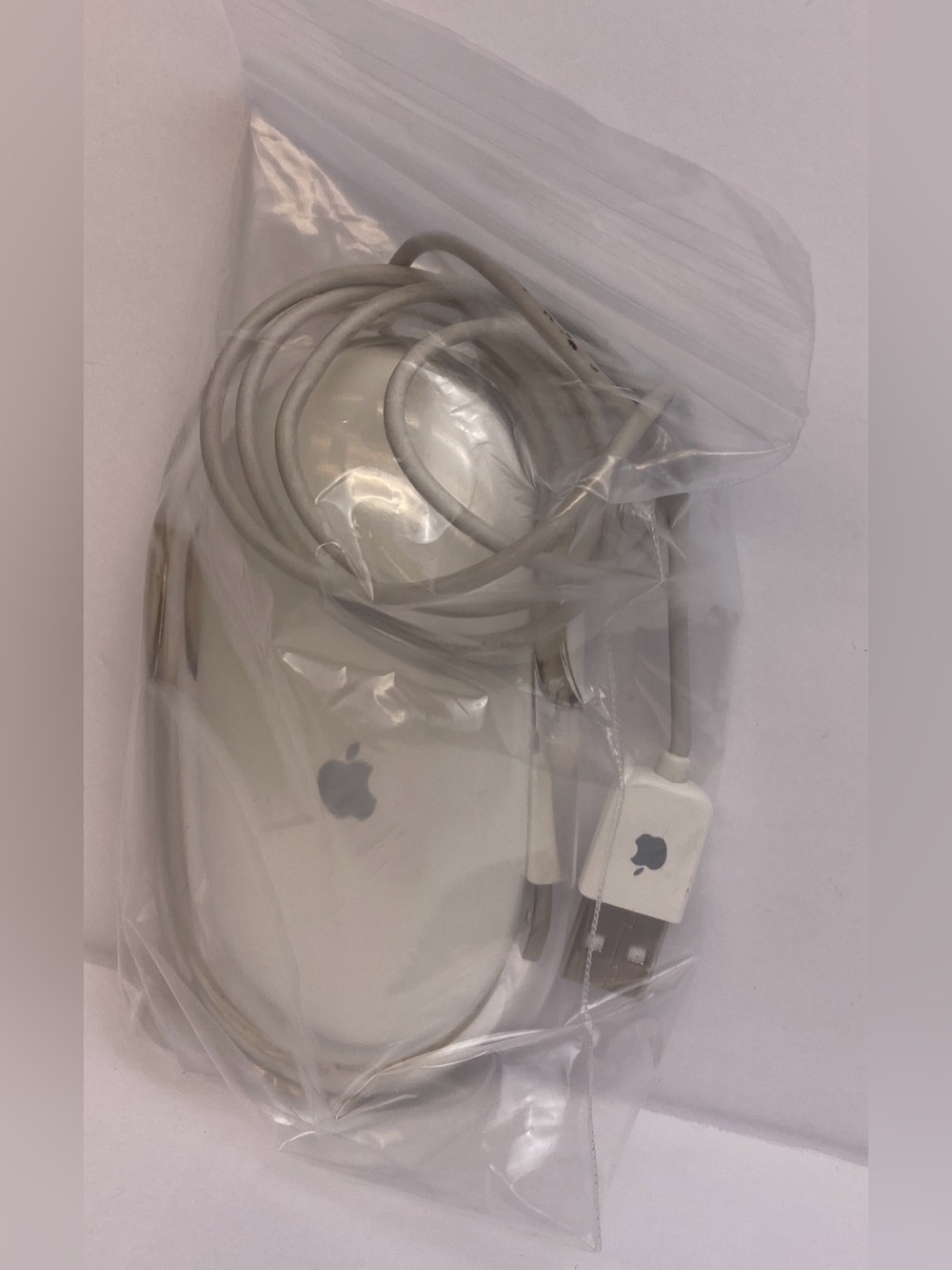 Genuine Apple Macintosh Pro Mouse M5769 White Solid USB Wired Optical Tested